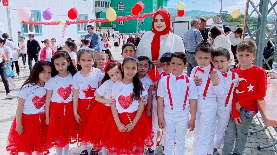 23 NİSAN ULUSAL EGEMENLİK VE ÇOCUK BAYRAMI KUTLU OLSUN